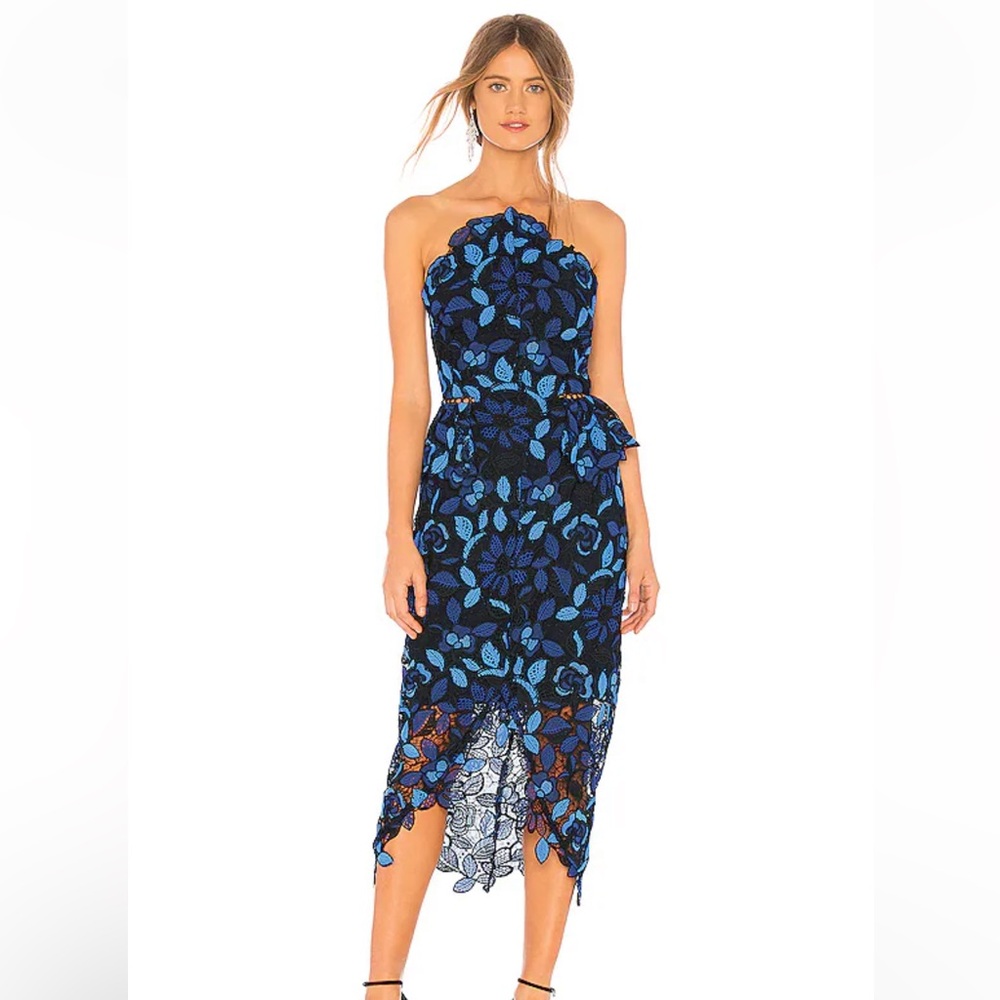 Elliatt Blue Strapless Dress